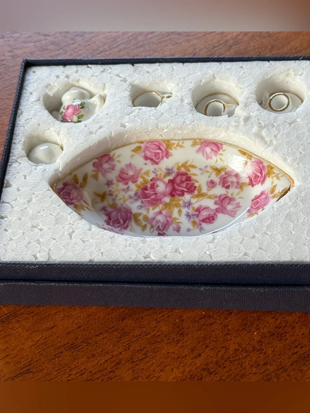 NIB Vintage Miniature Porcelain 6 Piece Tea Set With Pink Rose Pattern Gold Trim